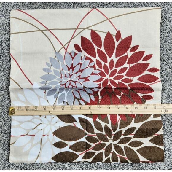 Pack Of 2 18x18 Throw Pillow Covers Dahlia Flower White Gray Brown Red - Picture 2 of 4